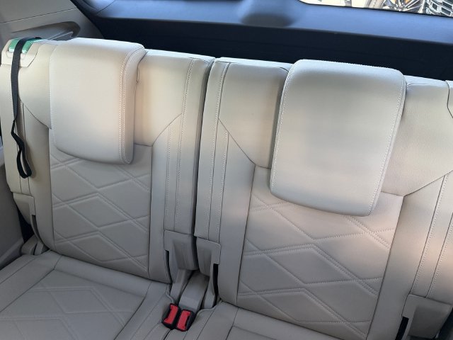 Certified 2026 Volkswagen Atlas SE FWD image 12