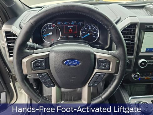 Used 2020 Ford Expedition Max XLT w/ Equipment Group 202A AWD/4WD image 17