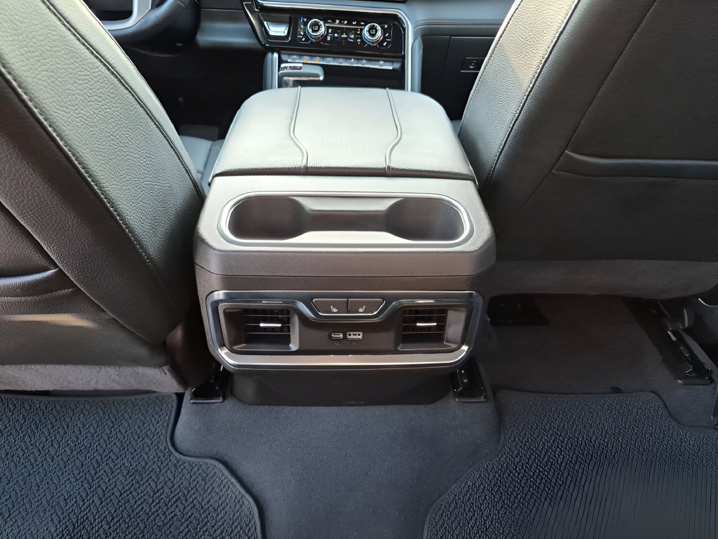 Used 2024 GMC Sierra 1500 Denali AWD/4WD image 37
