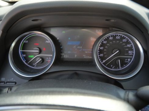 Used 2020 Toyota Camry XLE w/ Driver Assist Package FWD image 22
