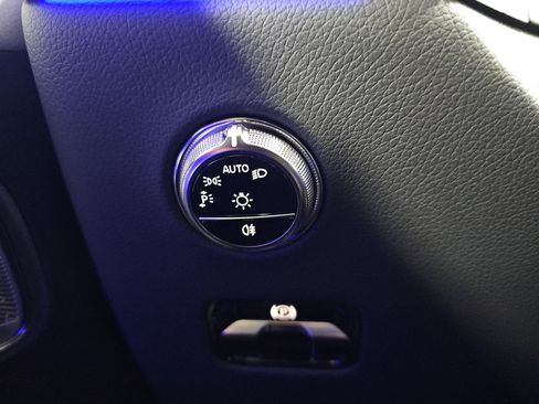 Certified 2025 Mercedes-Benz GLC 300 GLC 300 image 27