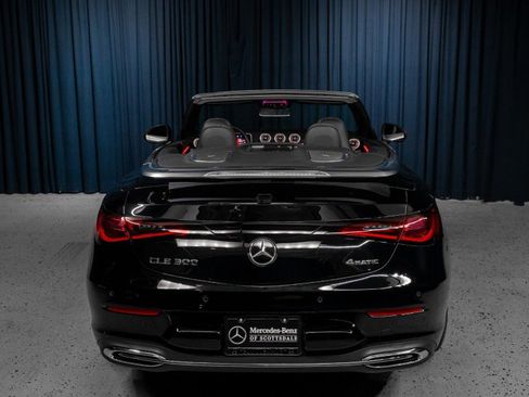 Used 2025 Mercedes-Benz CLE 300 4MATIC Cabriolet image 11