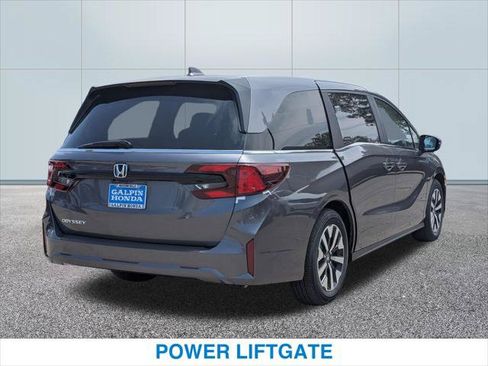 New 2026 Honda Odyssey EX-L image 7