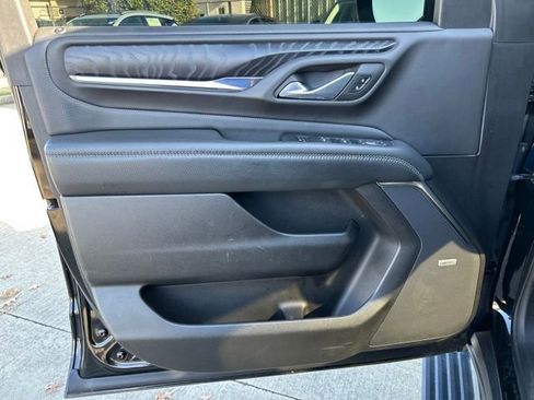 Used 2022 GMC Yukon XL Denali image 17