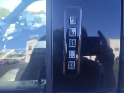Used 2019 Ford F250 Lariat w/ Lariat Ultimate Package AWD/4WD image 7