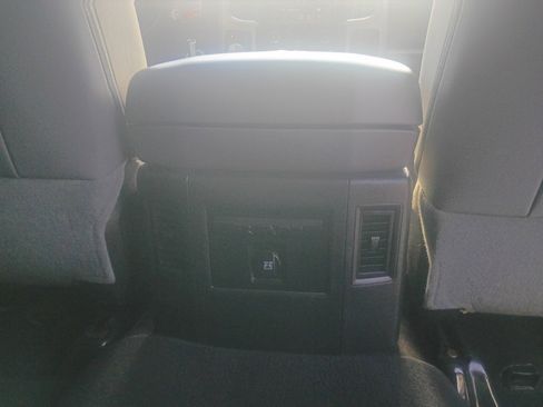 Used 2017 RAM 1500 Big Horn AWD/4WD image 9