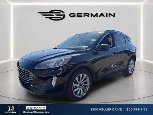 Used 2022 Ford Escape Titanium w/ Titanium Elite Package AWD/4WD image 3