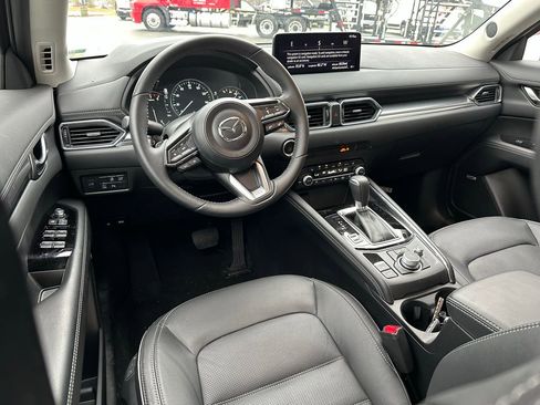Used 2025 MAZDA CX-5 AWD 2.5 S w/ Premium Plus Pkg image 4