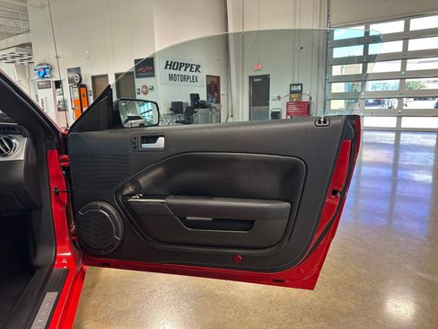 Used 2007 Ford Mustang GT Premium RWD image 31