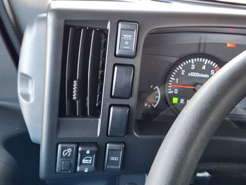 New 2025 Isuzu NQR image 18