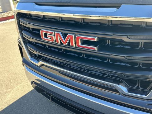 Used 2020 GMC Sierra 1500 Base w/ Sierra Value Package image 30