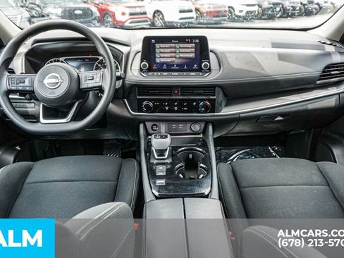 Used 2024 Nissan Rogue S FWD image 25