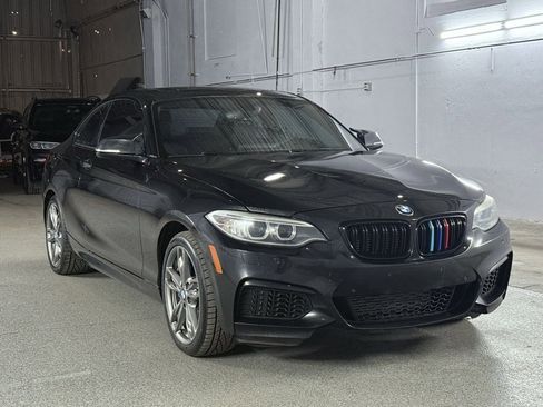 Used 2015 BMW M235i Coupe image 4