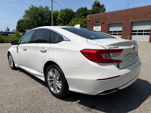 Used 2018 Honda Accord LX image 4