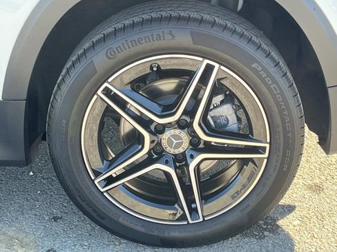 Certified 2024 Mercedes-Benz GLB 250 image 12