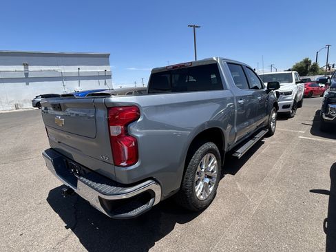 Used 2023 Chevrolet Silverado 1500 LTZ w/ Technology Package AWD/4WD image 4