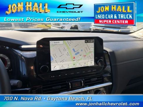 Used 2025 Nissan Pathfinder Platinum w/ Cargo Package image 29