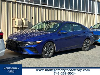 Used 2025 Hyundai Elantra Limited