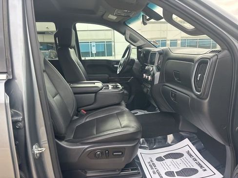 Used 2019 GMC Sierra 1500 SLT w/ Driver Alert Package I AWD/4WD image 13