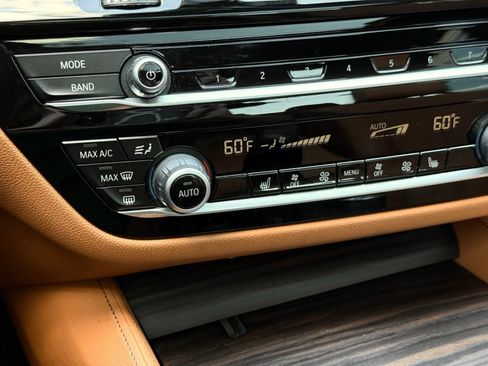 Used 2022 BMW 530i w/ M Sport Package RWD image 58