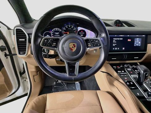 Used 2019 Porsche Cayenne AWD/4WD image 11