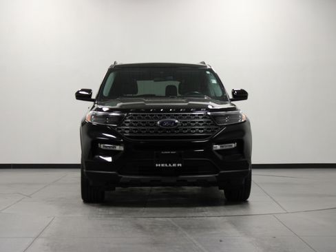 Used 2023 Ford Explorer XLT w/ Equipment Group 202A image 9