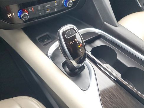 Used 2018 Buick Enclave Essence image 33