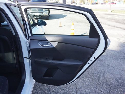 Used 2023 Kia Forte LXS image 23