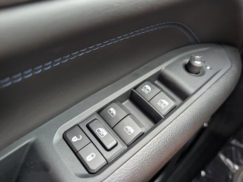 New 2025 Jeep Compass Limited w/ Sun & Sound Group image 34