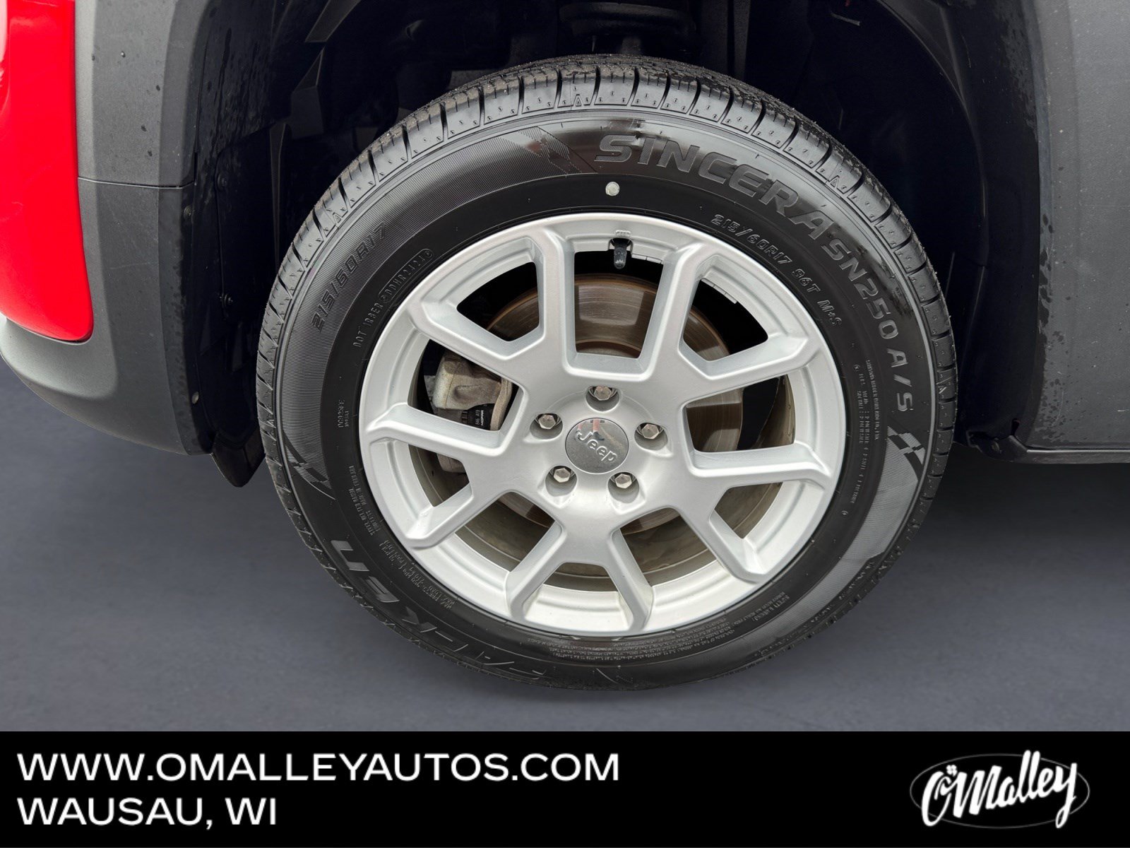 Used 2020 Jeep Renegade Latitude w/ Cold Weather Group AWD/4WD image 9