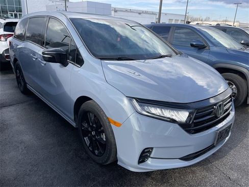 Used 2023 Honda Odyssey Sport image 14