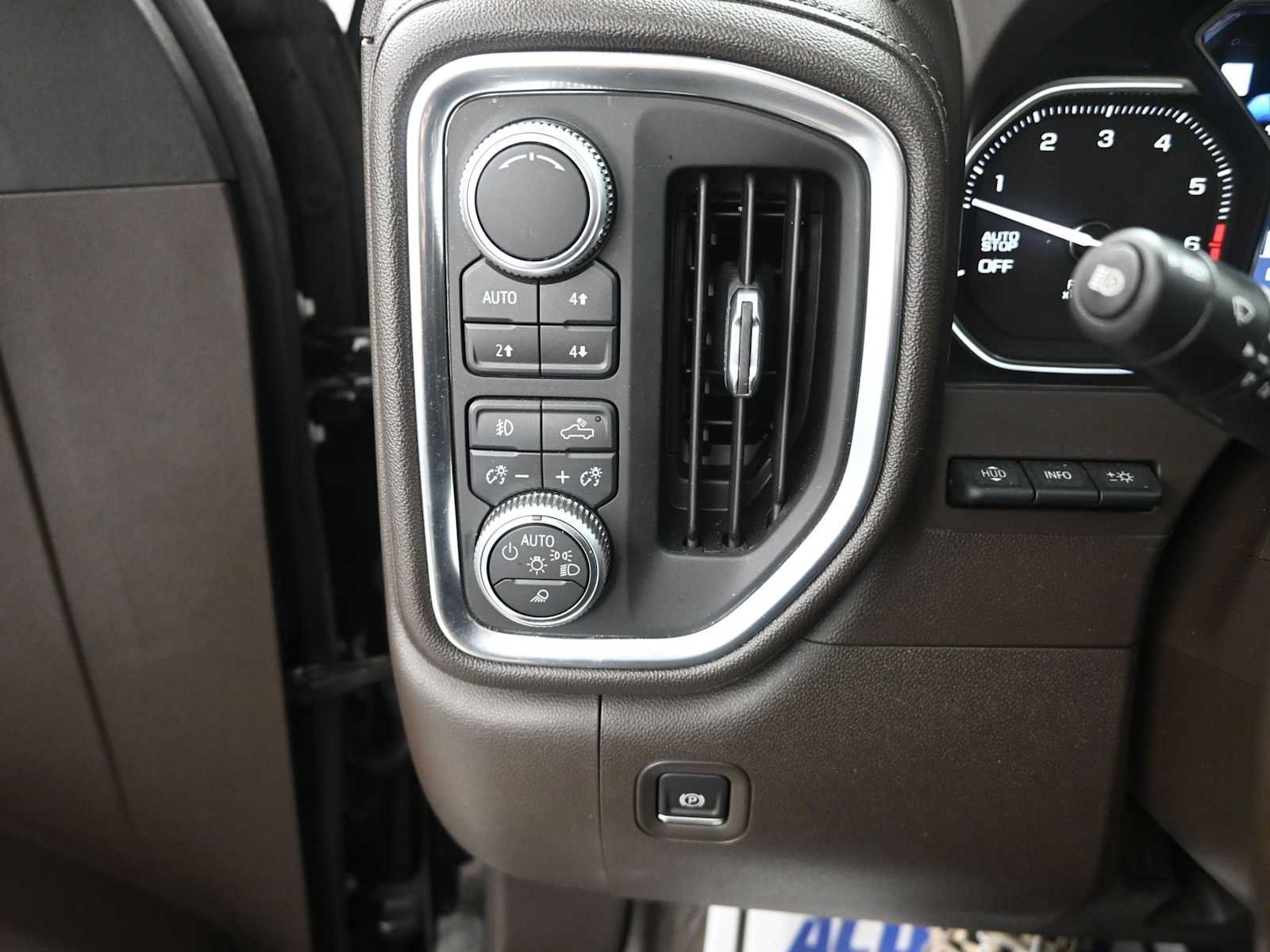 Used 2019 GMC Sierra 1500 Denali w/ Denali Ultimate Package AWD/4WD image 17