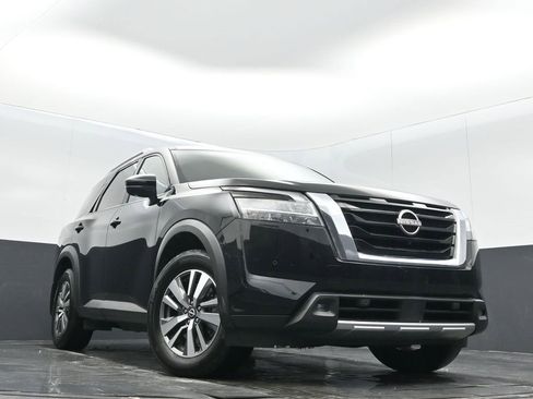 Used 2022 Nissan Pathfinder SL image 31