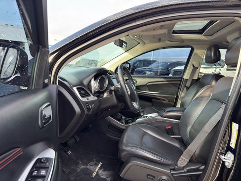 Used 2018 Dodge Journey GT w/ Nav & Sun Group AWD/4WD image 12