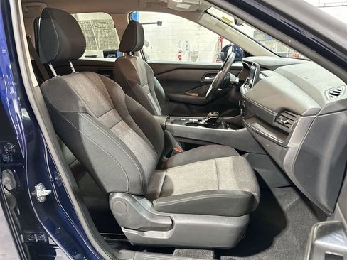 Used 2024 Nissan Rogue SV image 24