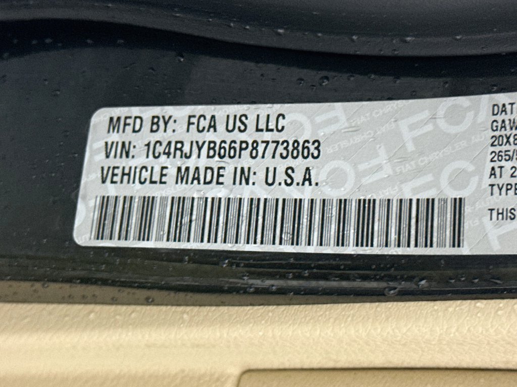 Used 2023 Jeep Grand Cherokee 4WD 4xe image 34