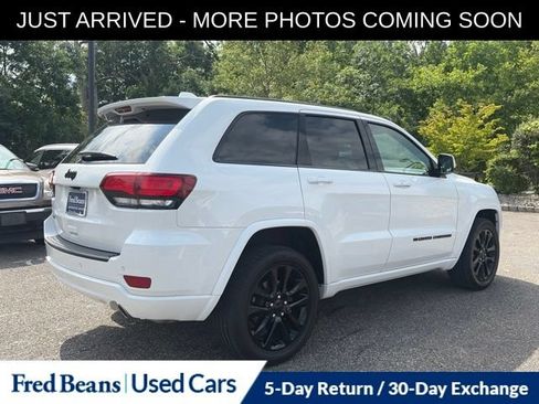 Used 2022 Jeep Grand Cherokee Laredo X AWD/4WD image 7