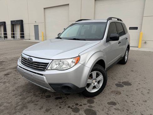 Used 2010 Subaru Forester 2.5X AWD/4WD image 2