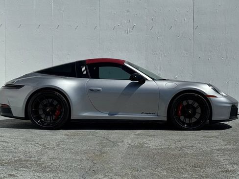 Used 2025 Porsche 911 Targa 4 GTS AWD/4WD image 2
