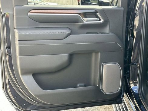 New 2026 GMC Sierra 2500 Denali w/ Denali Reserve Package AWD/4WD image 25