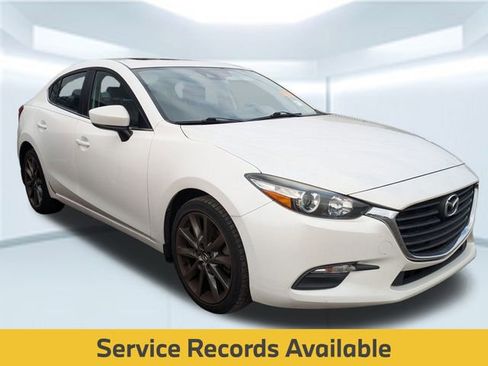 Used 2018 MAZDA MAZDA3 Touring image 4