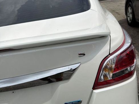 Used 2013 Nissan Altima 2.5 S FWD image 8