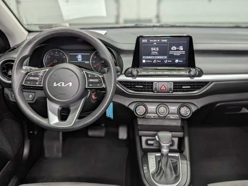 Certified 2023 Kia Forte LXS w/ LXS Technology Package image 5