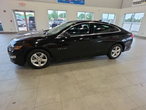 Used 2024 Chevrolet Malibu LT FWD image 15