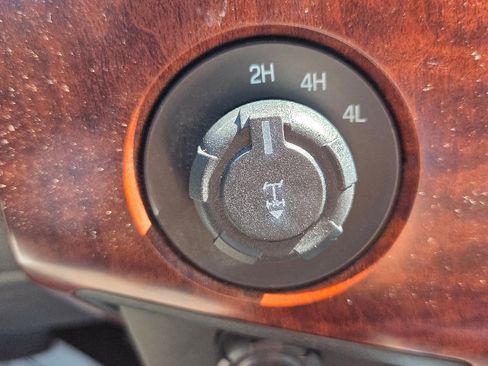 Used 2011 Ford F350 King Ranch w/ King Ranch w/Chrome Pkg image 26