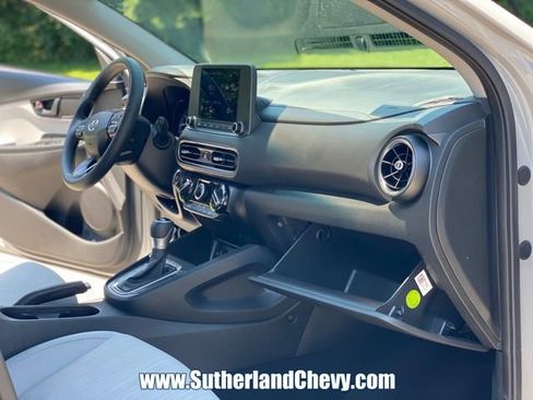 Used 2023 Hyundai Kona SEL w/ Cargo Package AWD/4WD image 18
