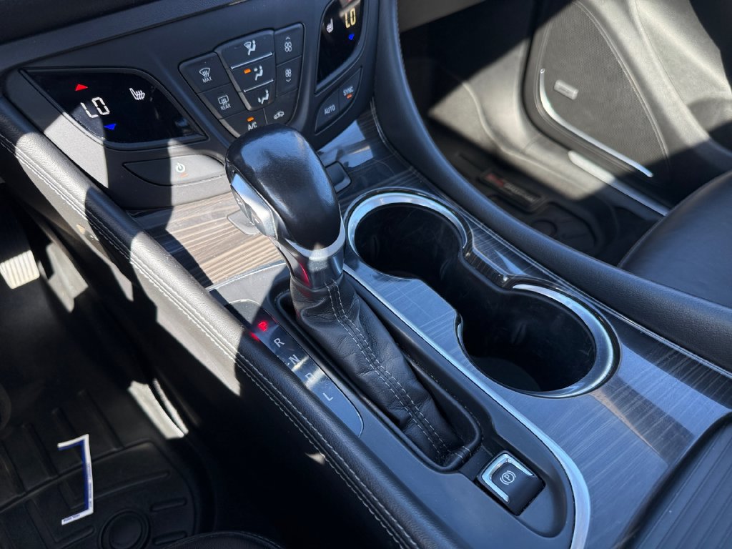 Used 2020 Buick Envision Premium AWD/4WD image 21