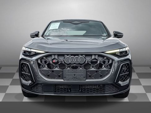 Used 2025 Audi SQ5 Prestige image 2