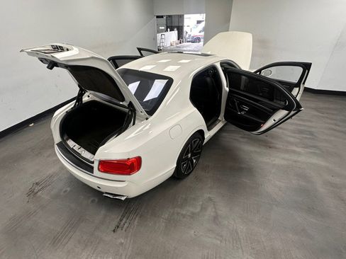 Used 2016 Bentley Flying Spur V8 image 51