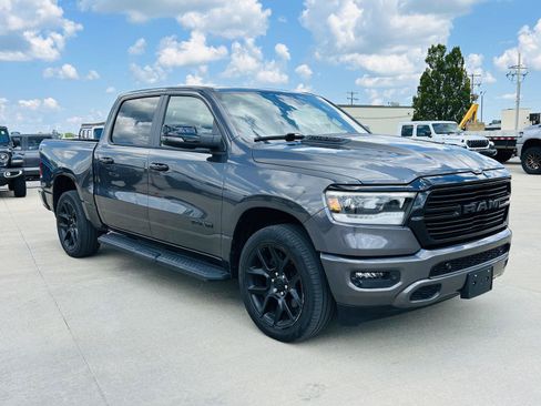 Used 2023 RAM 1500 Laramie AWD/4WD image 2
